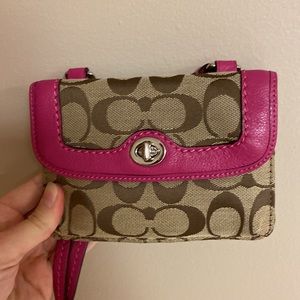Small Coach crossbody purse